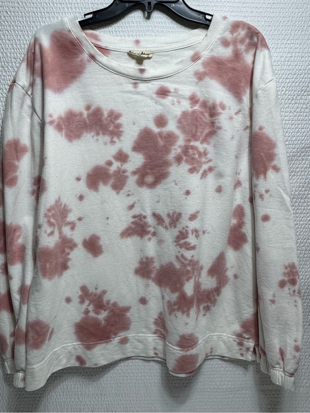 Jane and Delancey White & Blush Tie-Dye Crewneck Sweatshirt